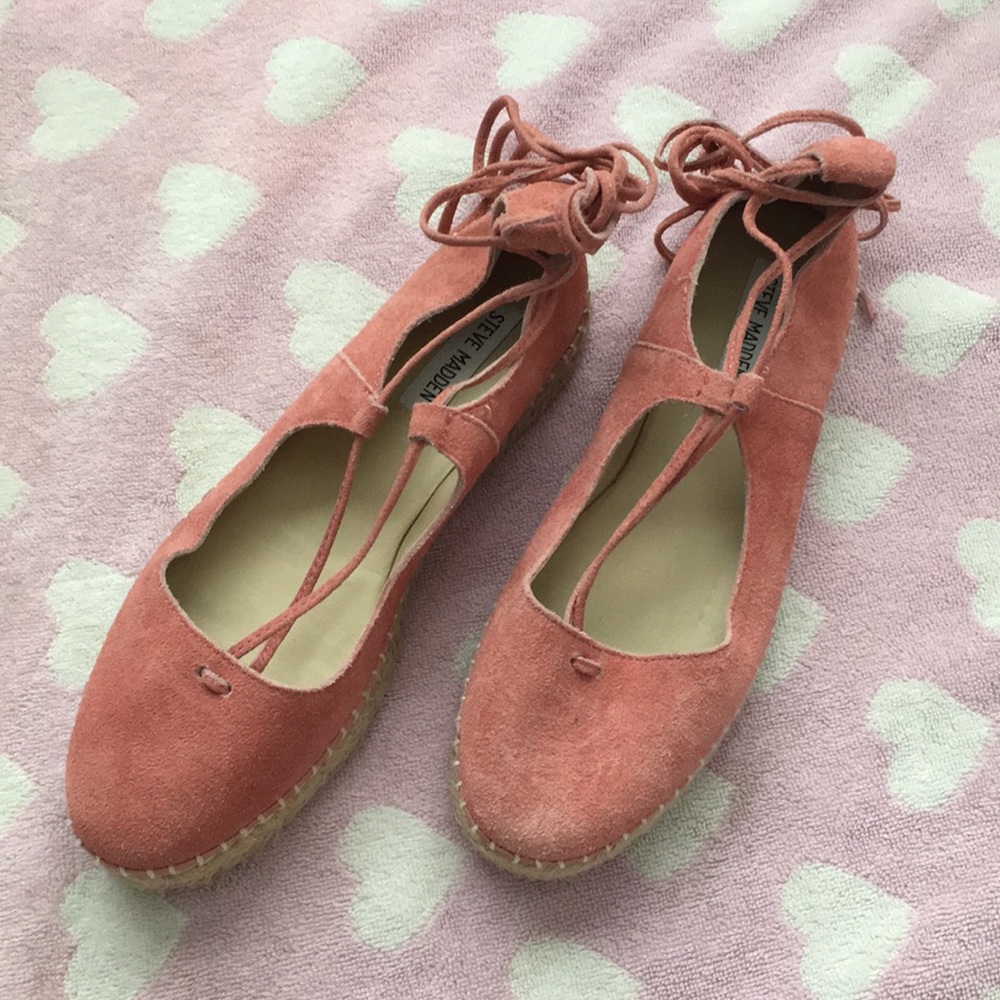 Steve Madden Ladies shors Size 8B Pink